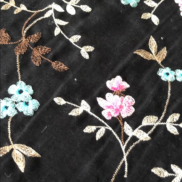 Embroidered Skirt - Picture 4 of 4